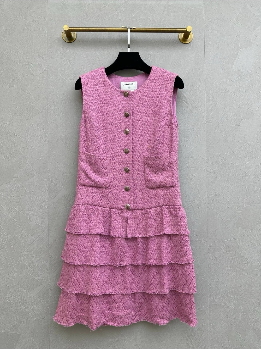 🚩steal CHANEL Pink Sleeveless Tiered Tweed Shift Dress